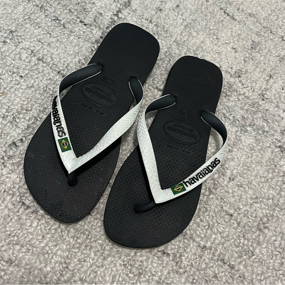 Women’s Havaianas flip flops - Picture 1 of 3